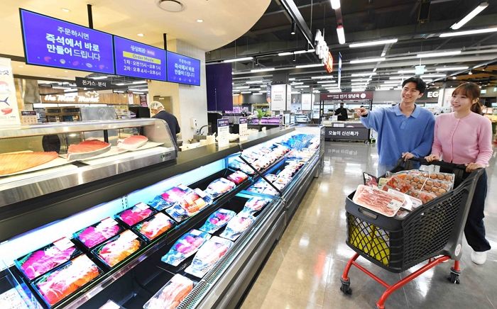 홈플러스, 메가 푸드 마켓 라이브 강서점 재탄생... “고객 오감 만족 집중”