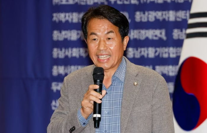 “임차인이 요구하면 평생 내보낼 수 없어”... ‘계약 무한 갱신’ 발의 법안 결국 이렇게 됐다