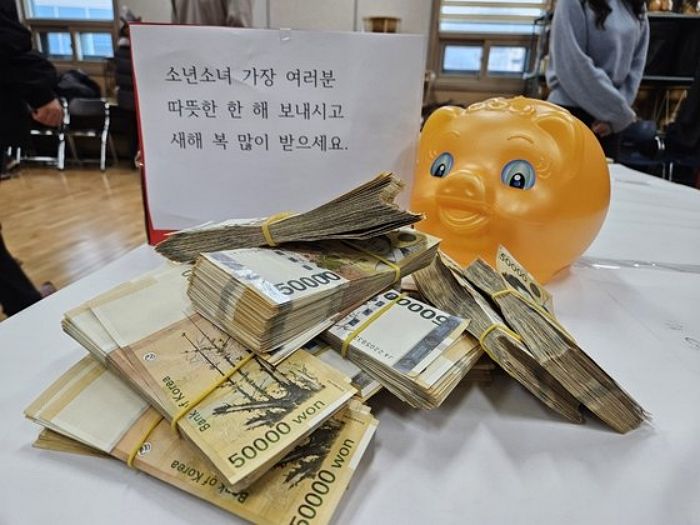 25년째 성금 전달하고 있는 ‘얼굴 없는 천사’... 누적 기부금 ‘10억’ 넘었다