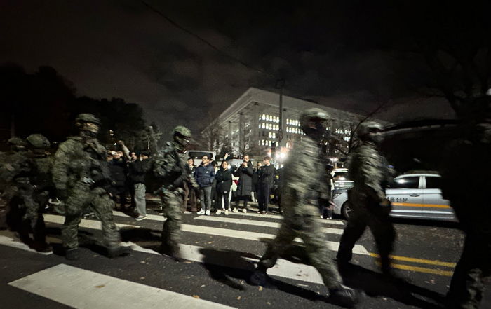 “김건희 여사, 계엄 날 성형외과 방문”... 민주당 장경태 의혹 제기