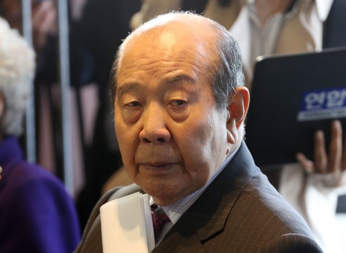 김수한 전 국회의장 별세... 향년 96세