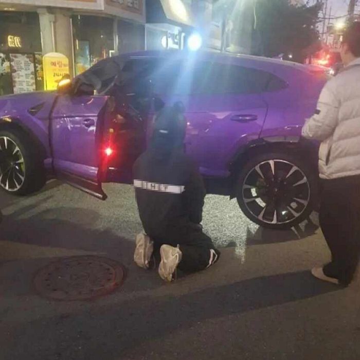 강남서 배달하던 라이더, ‘역주행’ 중 4억짜리 람보르기니 ‘우루스’와 충돌... 결국 무릎 꿇었다