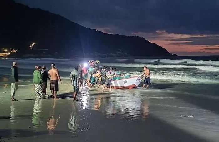 태국 보트 전복 사고로 실종된 한국인 관광객, 이틀 만에 숨진 채 발견... 나머지는 모두 구조