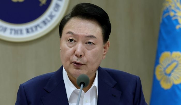 더불어민주당, “윤 대통령 지지율 40%” 발표한 여론조사기관 ‘고발’ 추진
