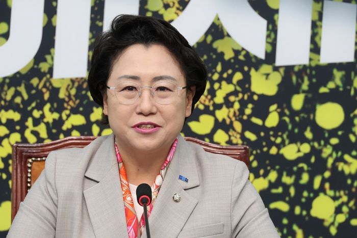 조국혁신당 “1인당 최대 30만원 ‘내란회복지원금’ 추진”... 추경 규모 약 25조원