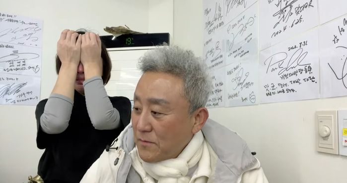 ‘尹 지지’ 최준용 “대통령 지킬 거야”... 15세 연하 아내, 대성통곡 (영상)