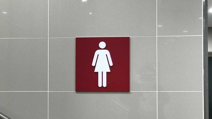 아내가 운영하는 가게 여자화장실에 ‘몰카’ 설치한 30대 남편 ‘집유’