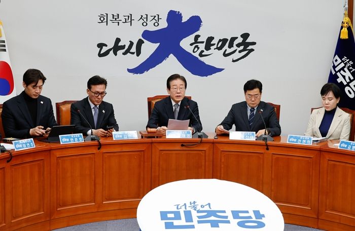 3대 여론조사 지지율 모두 역전... ‘부정’하던 민주당, 급히 대응책 마련