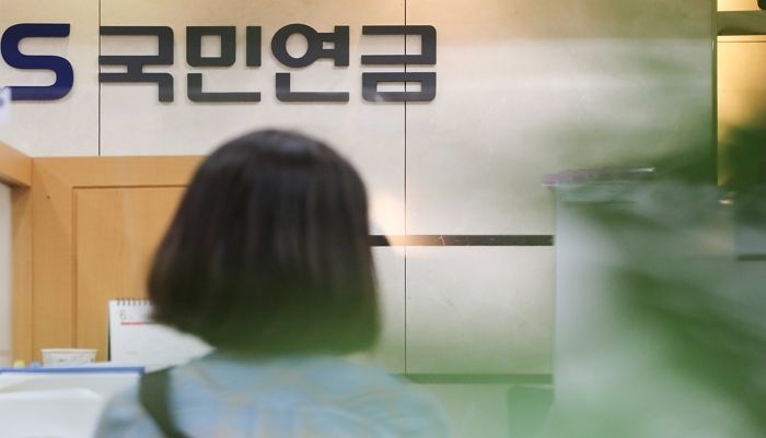 “연봉 동결됐는데”... 국민연금, 오는 7월부터 월 최대 ‘1만 8천원’ 더 낸다
