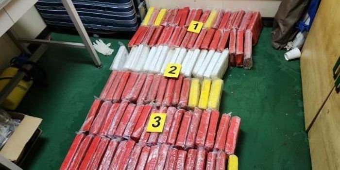‘코카인 100㎏’ 부산 밀반입한 조직원 6명 검거...330만명 투약분