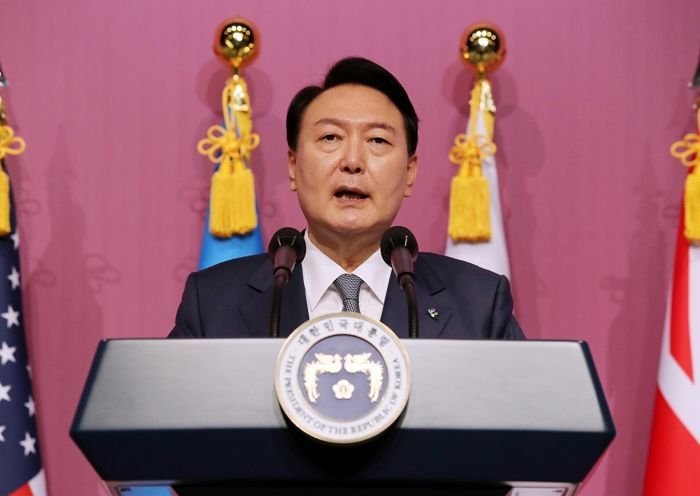 검찰 “윤 대통령, 특정 언론사에 전기·물 끊으라고 지시했다”... 공소장에 적시