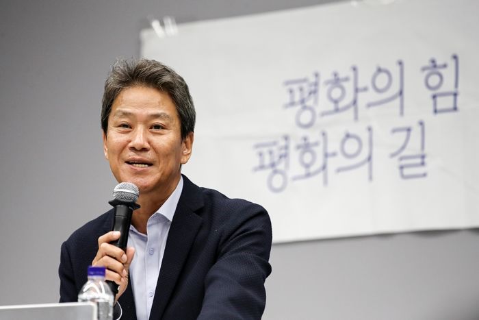 임종석 “이재명, 국민 마음 얻지 못하면 자신을 제단에 바쳐서라도 정권교체 완수해야”