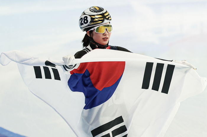 쇼트트랙 김길리, 하얼빈 동계아시안게임 여자 1500m 금메달 획득... 대회 첫 ‘2관왕’