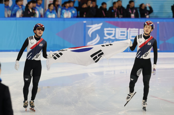 쇼트트랙 박지원·장성우, 남자 500m 은·동메달... 금메달은 린샤오쥔