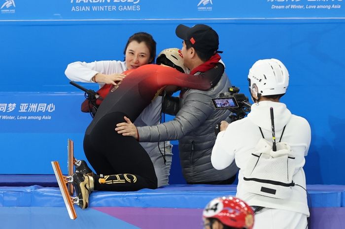 ‘귀화’ 린샤오쥔 눈물에 중국인들 감동... “한국계라는 비난 힘들었을 것”