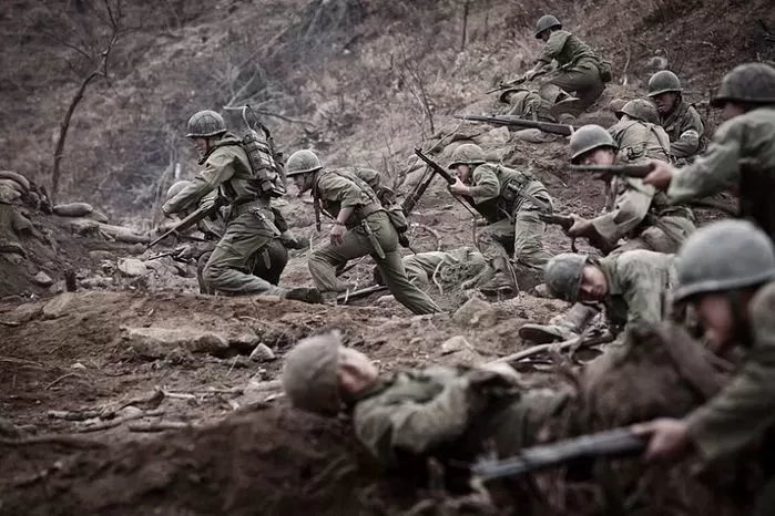 부상병 주머니에 기사 넣어 6·25전쟁 참극 알린 ‘종군기자’ 짐 베커... 향년 98세로 별세