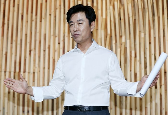 “누구의 편도 들지 않을 것”... ‘먹거리 X파일’ 이영돈 PD, ‘부정선거 의혹’ 다큐로 컴백