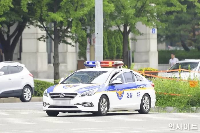 ‘비명소리’만 듣고도 범죄 감지해낸다... 경찰, ‘AI 경찰차’ 도입