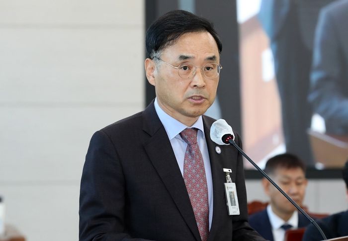 “못 지켜줘 미안하다”... 前 부산대 총장, 조민에 ‘뒤늦은 사과’ 건넸다