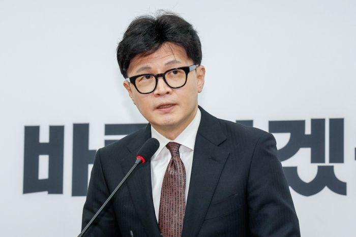 한동훈 “12·3 계엄 당시, 체포돼 죽을 수 있다는 말 들어”