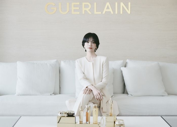 겔랑 ‘NEW 아베이 로얄 세럼’ 런칭 이벤트서 감탄사 나오는 미모 자랑한 송혜교