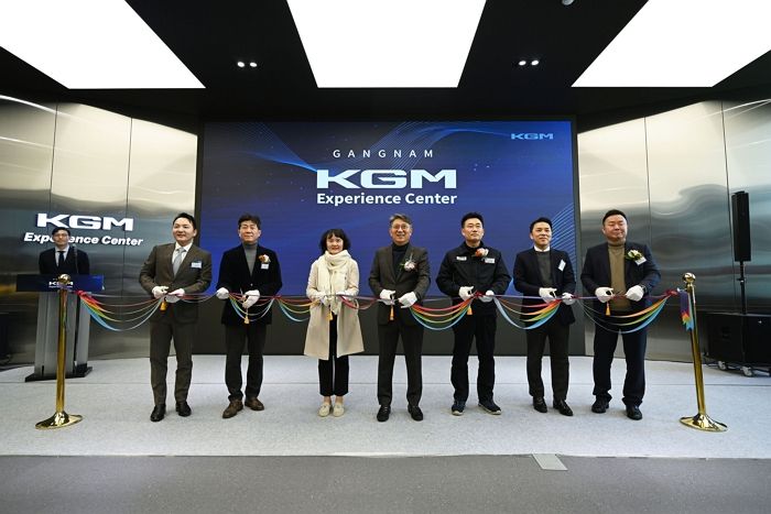 “시승부터 개약까지 가능”... KG 모빌리티, 강남에 ‘익스피리언스센터’ 개관