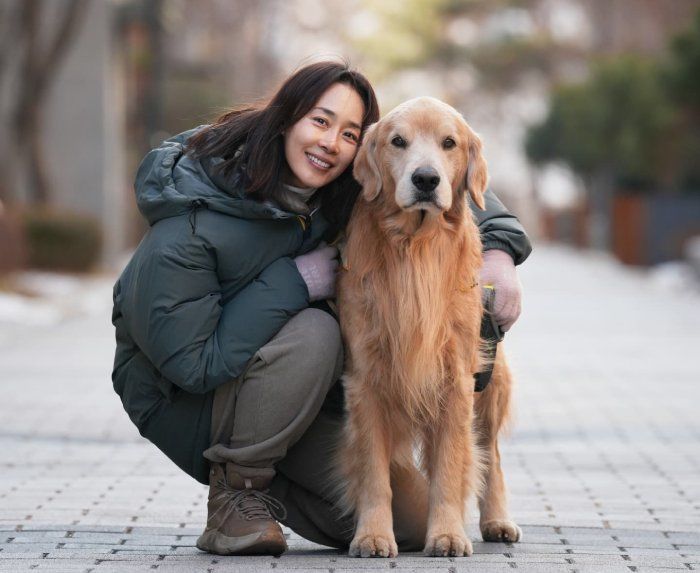 배우 문정희, 가슴 아픈 이별 소식 전했다... “너무나 슬프고 주체할 수 없는 마음뿐”