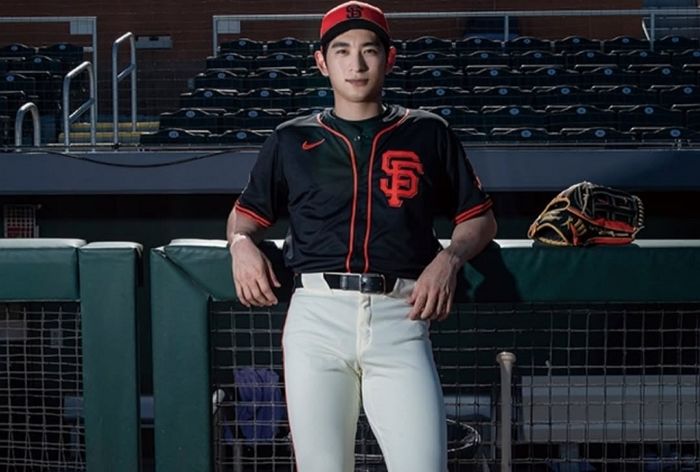 타격감 물오른 이정후, 이틀 연속 ‘멀티히트’... MLB 시범경기 타율 ‘4할’