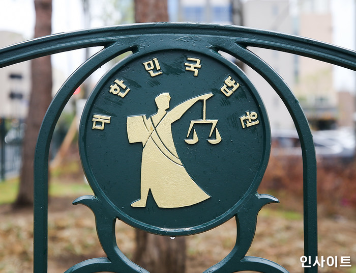 SNS로 성관계 유인한 뒤 “미성년자다” 협박해 수천만원 뜯어낸 일당