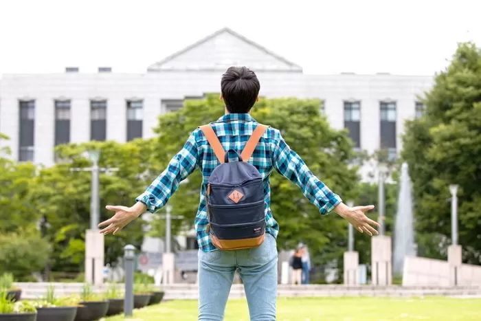 올해 1학기 국가장학금, 서둘러 신청해야... “마감일 접속 끊겨 놓칠 수 있습니다”