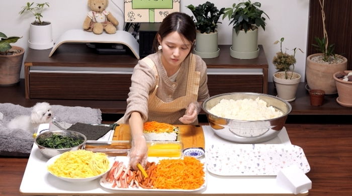 ‘13남매 장녀’ 남보라, 알고 보니 김밥 달인... “김밥 800줄까지 싸봤다”