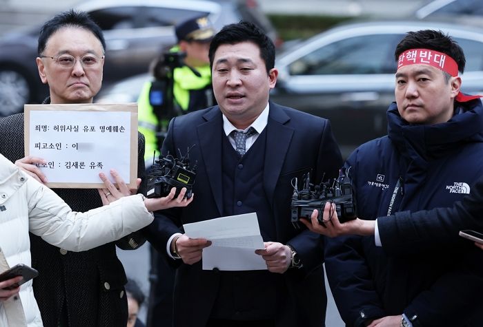 故 김새론 유족, “‘살려달라’ 문자에도 김수현 소속사 2차 내용증명 보내 압박”