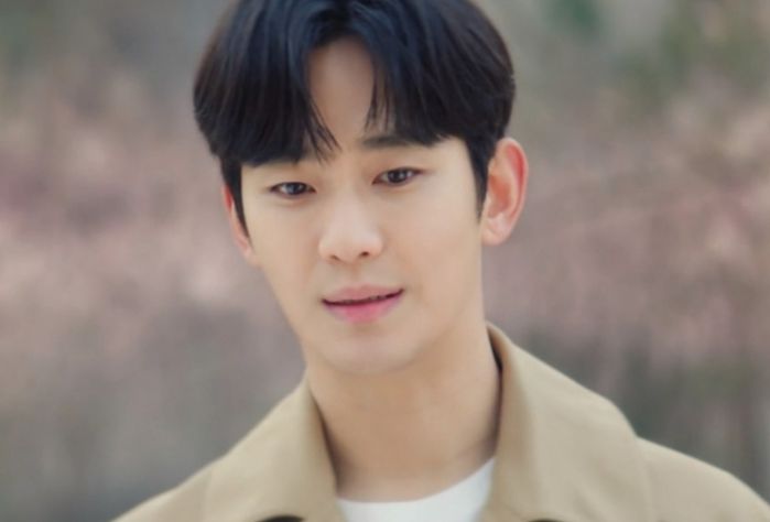 “팬 여러분, 재정적 지원 필요합니다”... 김수현 ‘사칭 계정’까지 등장