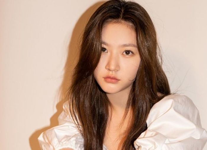 김새론 모친 “결혼·낙태? 들은 적 없어”... 눈물 펑펑 쏟았다