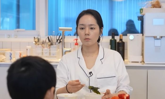 한가인이 밥투정하는 아들에게 한 말... “밥상머리 교육 제대로네”