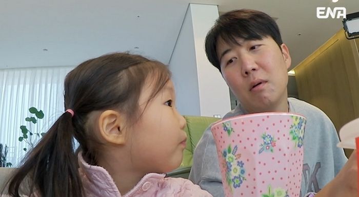 딸 하영이 “새 남친 생겼다” 폭탄 고백에 나라 잃은 듯 ‘충격’ 받은 아빠 도경환