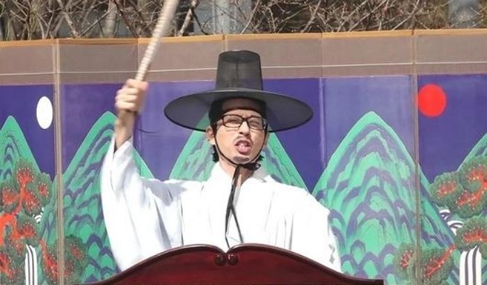 유재석 ‘무한도전’ 기습공격 16년 만에 부활한다... 자영업자 응원 출격
