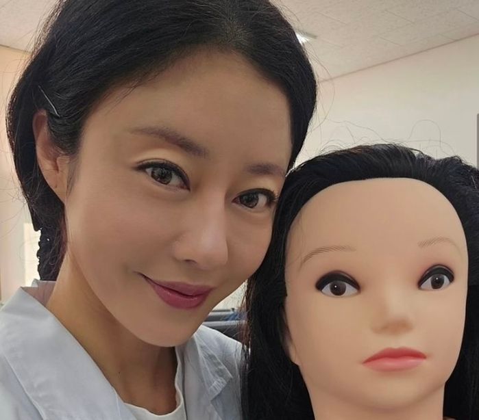 1년 3개월만에 ‘국가고시’ 합격했다는 쥬얼리 출신 이지현... “하도 떨어졌더니”