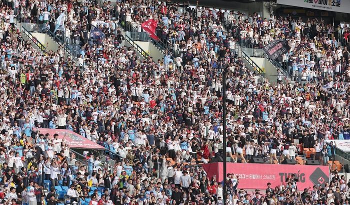 KBO 역사상 최초로 개막 2연전 ‘전경기 매진’... 관중 21만 9900명 모였다
