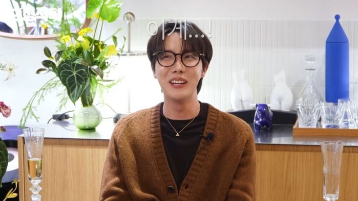 제이홉, 오는 6월 BTS 완전체 활동 준비 중 “욕심 많은 멤버들 자극돼”