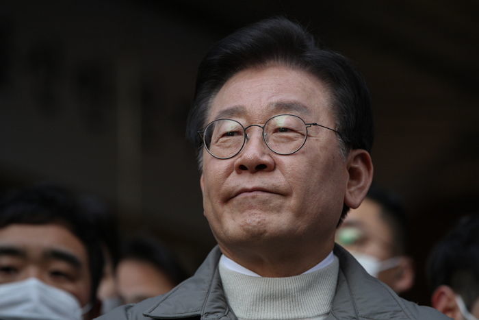 법원 “국민의힘 공개 이재명 골프 사진은 조작된 것”