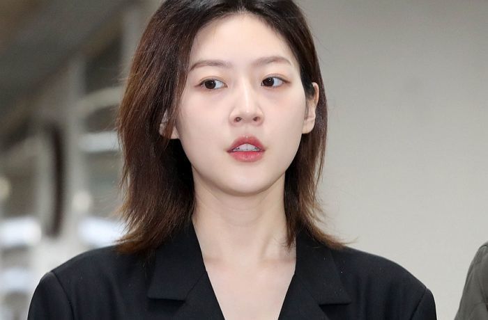 故 김새론 무급 노동 주장에... 소속사 전직원 “새빨간 거짓말” 반박