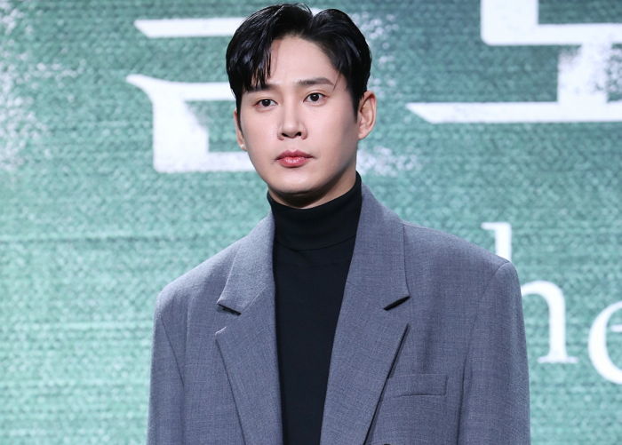 ‘인스타 논란’ 박성훈, 한지민과 함께 ‘로맨스 드라마’ 컴백 준비