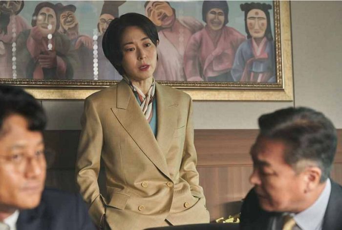 ‘로비’ 강말금, ‘폭싹 속았수다’ 속 금자와 180도 달라... ‘부패’ 장관 변신