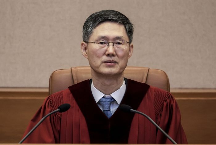 ‘尹 대통령 탄핵 심판’ 4월로 넘어간다... ‘18일 선고’ 예상 쏟아지는 이유