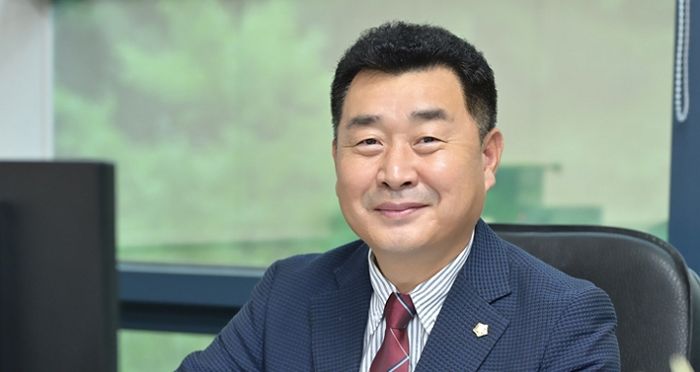 “7년 동안 1000배 올랐다”... 129억 코인부자 정치인, 사 놓은 코인 보니