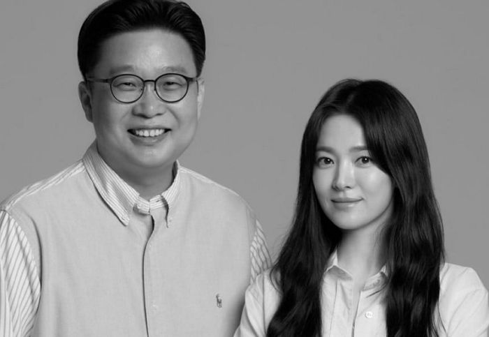 송혜교·서경덕 또 뭉쳤다... 사이판·티니안 ‘한국 역사 안내서’ 기증