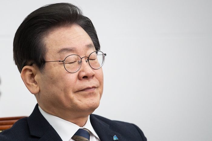 이재명, ‘대통령 선거’ 이유로 재판 연기 요청했으나... 법원 “이미 많이 빠졌다”