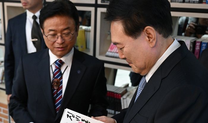 “평소와 달리 약주 한 잔도 안해”... 이철우 경북도지사가 전한 윤석열 전 대통령 근황