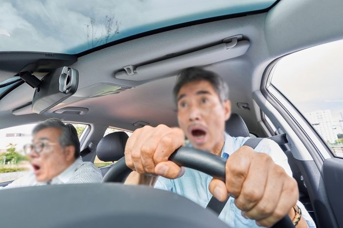 고령 운전자, 돌발 상황 반응 ‘O.OO초’ 느려... 사고 많이 나는 이유 있었다